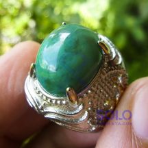 Batu Permata Chrysocolla Bacan Doko Tembus