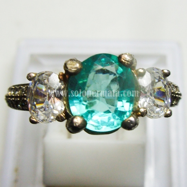 Cincin Wanita cantik Batu permata